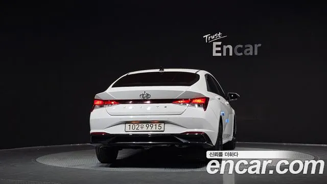 Hyundai Avante CN7 — Фото автомобиля 4