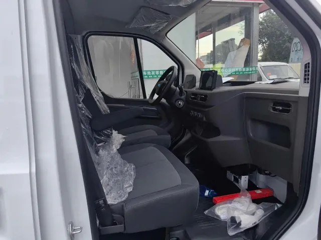JMC E-Fushun — Фото автомобиля 9