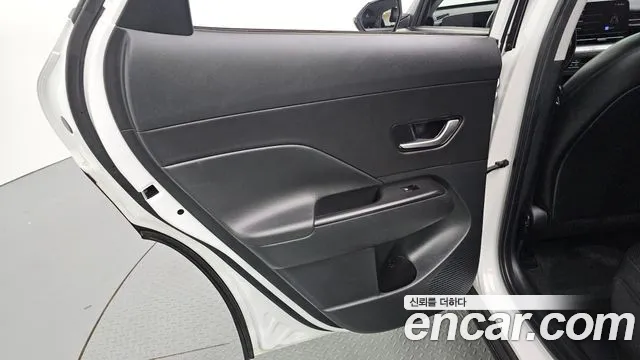 Hyundai Kona — Фото автомобиля 14