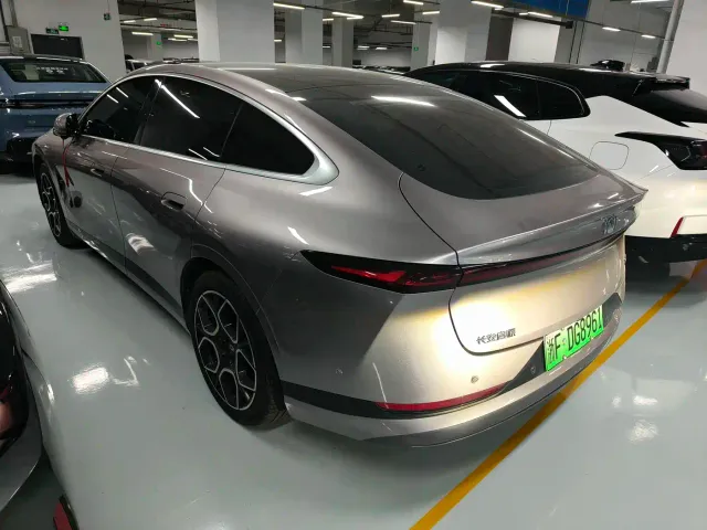 Changan Qiyuan A07 — Фото автомобиля 6
