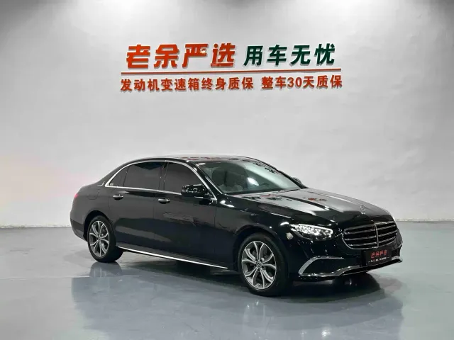 Mercedes-Benz E-Class — Фото автомобиля 2