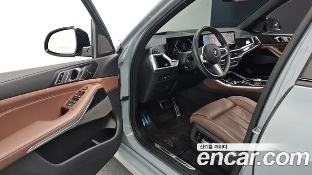 BMW X5 xDrive 40i M Sport — Фото автомобиля 10
