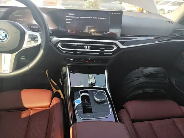 BMW i3 — Фото автомобиля 12