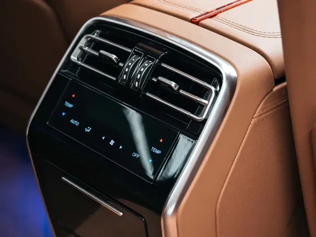 Hongqi H9 — Фото автомобиля 19