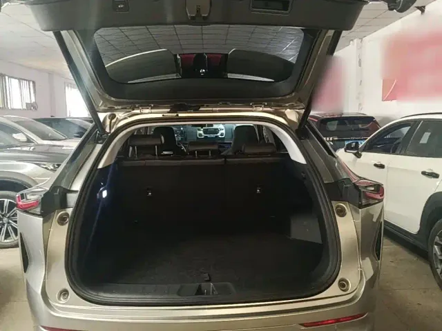 Changan Z6 — Фото автомобиля 18