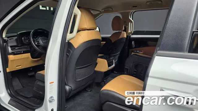Kia Carnival — Фото автомобиля 16