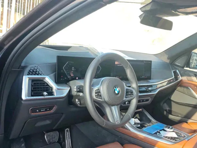 BMW X7 — Фото автомобиля 4