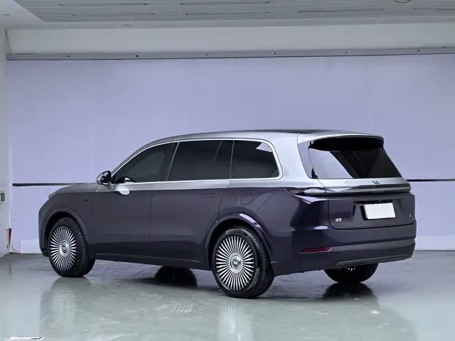 Li Auto L9 — Фото автомобиля 4