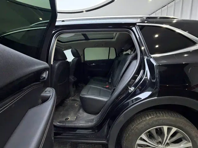 Buick Envision Plus — Фото автомобиля 12