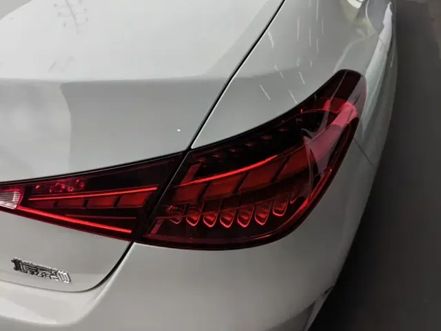 Mercedes-Benz C-Class — Фото автомобиля 7