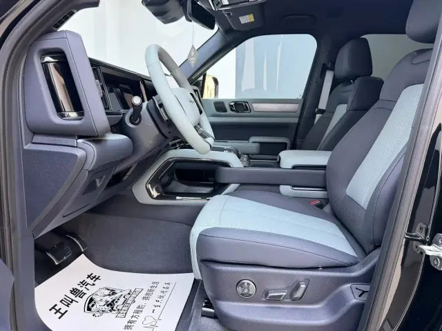 BYD FangChengBao Leopard 5 — Фото автомобиля 5