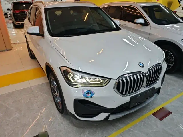 BMW X1 — Фото автомобиля 3
