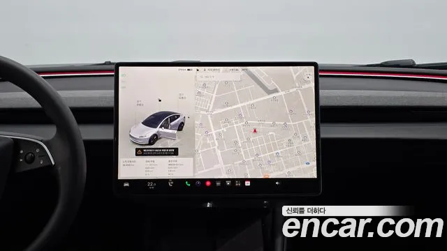 Tesla Model 3 — Фото автомобиля 20
