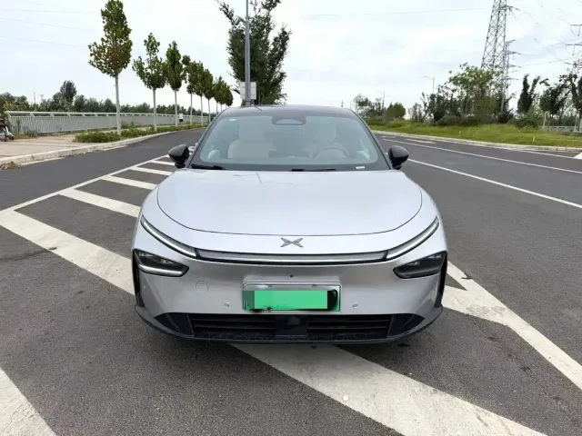 Xpeng P7+ — Фото автомобиля 2
