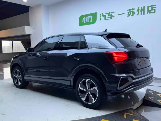 Audi Q2L e-tron — Фото автомобиля 6