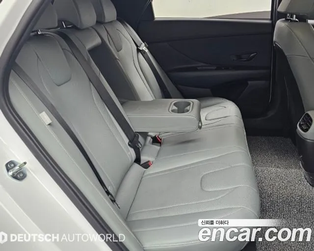 Hyundai Avante CN7 — Фото автомобиля 12