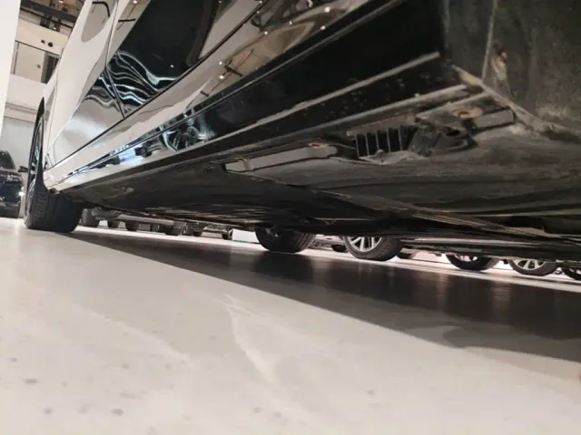 BMW 5 Series — Фото автомобиля 21