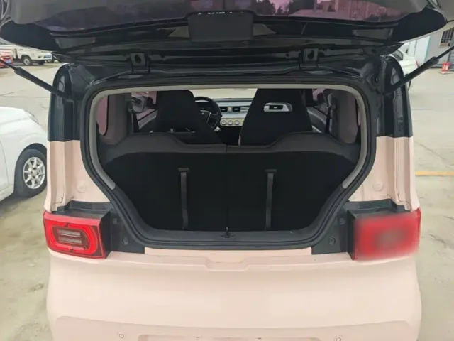 Wuling Hongguang Mini EV — Фото автомобиля 18