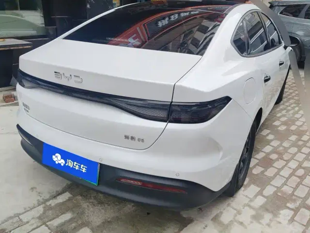 BYD Seal 05 DM-i — Фото автомобиля 3