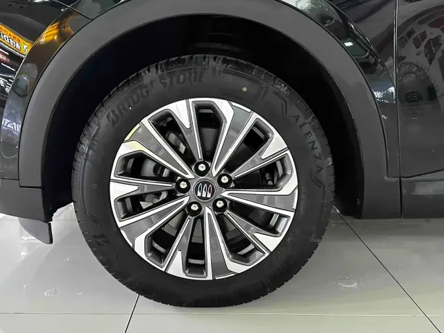 Buick Envision S — Фото автомобиля 15