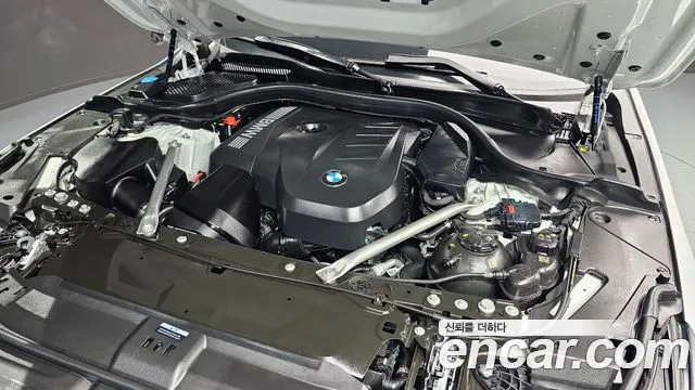 BMW 5-Series — Фото автомобиля 6