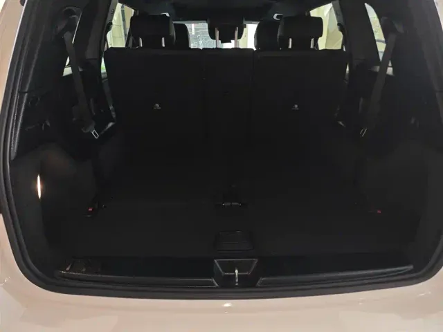 Mercedes-Benz GLB-Class — Фото автомобиля 18