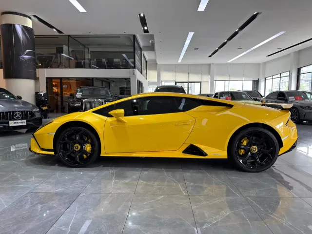 Lamborghini Huracan — Фото автомобиля 18