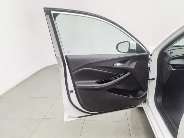 Buick Verano — Фото автомобиля 8
