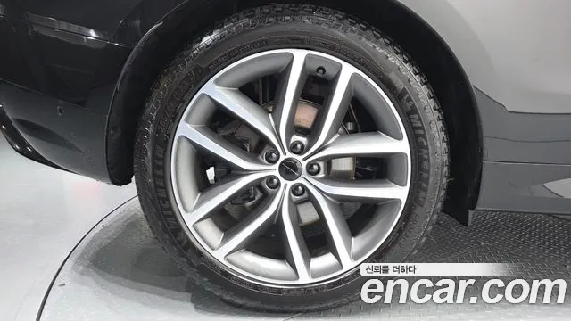 Land Rover Range Rover Sport — Фото автомобиля 5