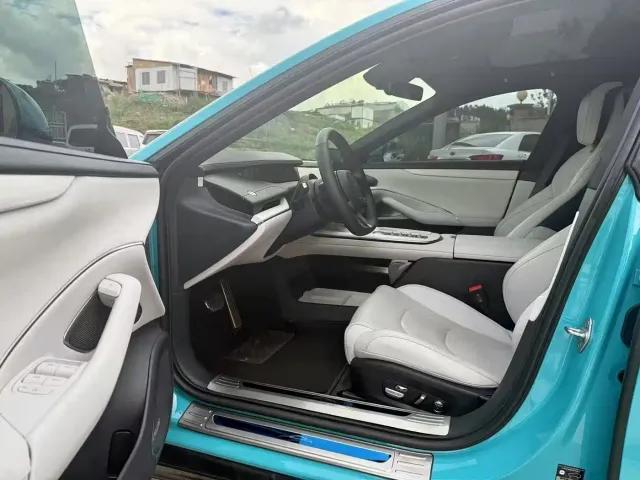 Xiaomi SU7 — Фото автомобиля 6
