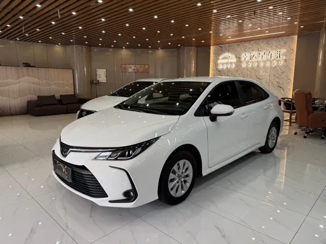 Фотография автомобиля — Toyota Corolla