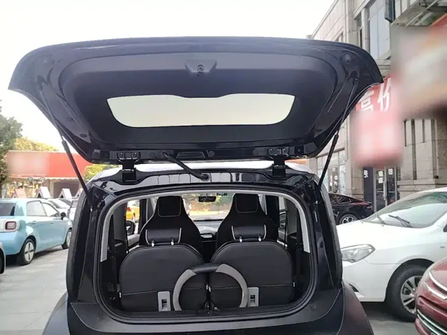 Baojun KiWi EV — Фото автомобиля 18