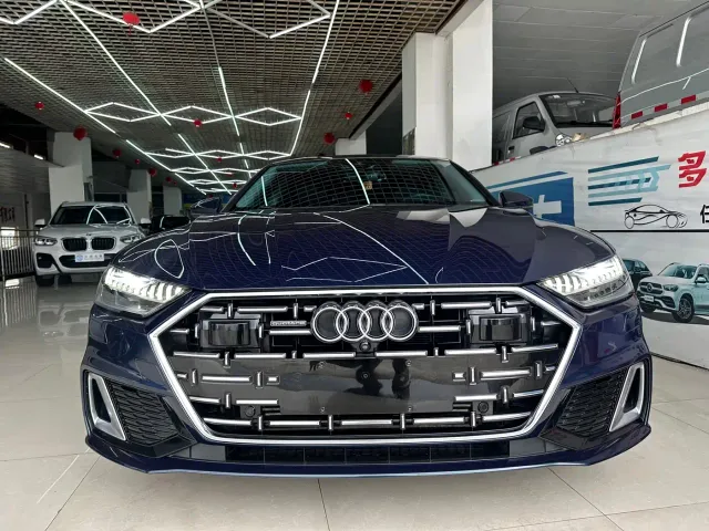 Audi A7L — Фото автомобиля 4