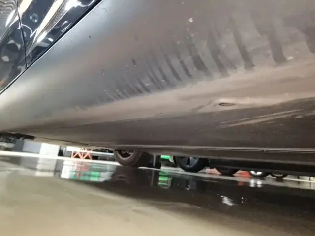 Tesla Model Y — Фото автомобиля 21