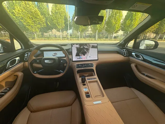 Geely Boyue L — Фото автомобиля 6