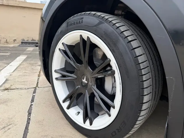 Tesla Model Y 2022 Facelift Rear-Wheel Drive Version — Фото автомобиля 11