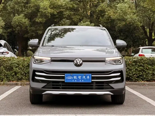 Volkswagen Tharu — Фото автомобиля 2