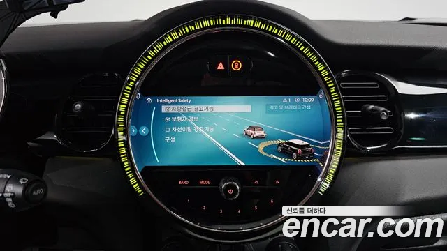 Mini Cooper Cooper Classic Plus — Фото автомобиля 16