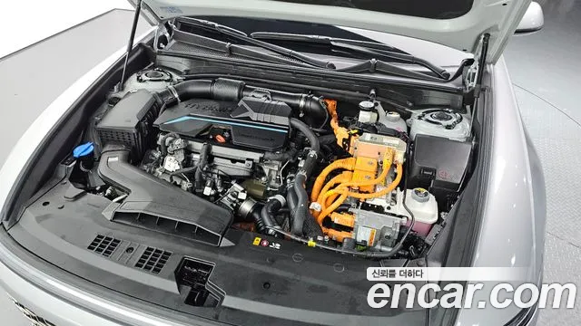 Hyundai Grandeur GN7 — Фото автомобиля 9