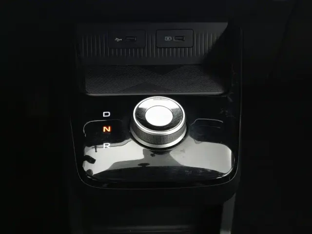 Geely Geometry E Firefly — Фото автомобиля 13