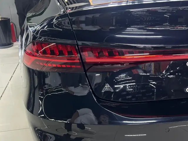 Audi A7L — Фото автомобиля 15