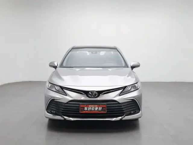 Toyota Camry — Фото автомобиля 3