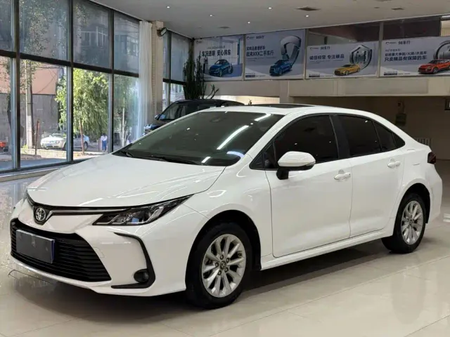 Фотография автомобиля — Toyota Corolla