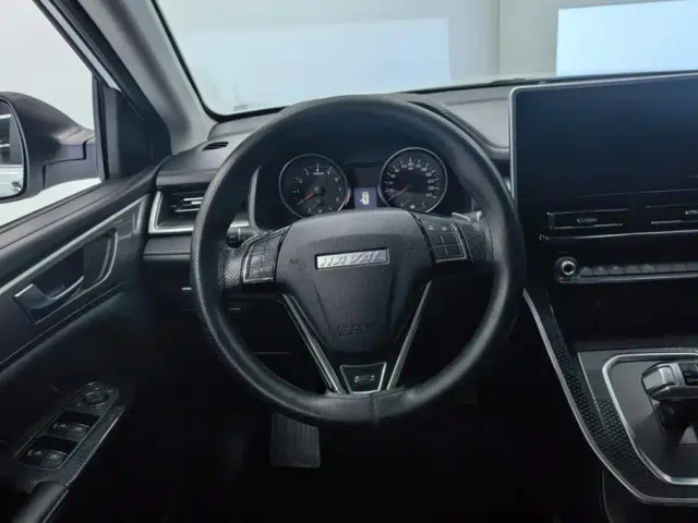Haval M6 — Фото автомобиля 15