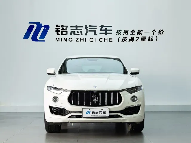 Maserati Levante — Фото автомобиля 2