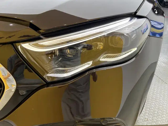 Mercedes-Benz E-Class — Фото автомобиля 5