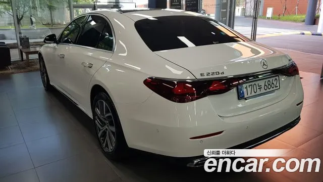 Mercedes-Benz E-Class W214 — Фото автомобиля 7