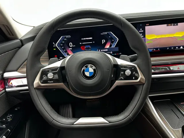 BMW 7 Series — Фото автомобиля 14