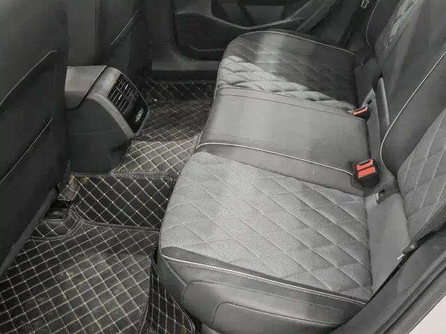 Volkswagen Sagitar — Фото автомобиля 12