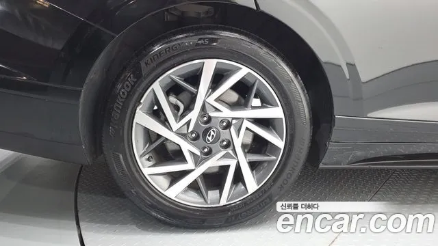 Hyundai Grandeur GN7 — Фото автомобиля 5